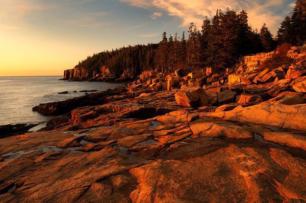 Jaynes Gallery 아티스트의 USA-Maine-Acadia National Park Sunrise on ocean coastline작품입니다.